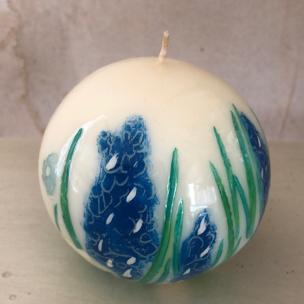NWOT blue lily of the valley hand painted round candle
